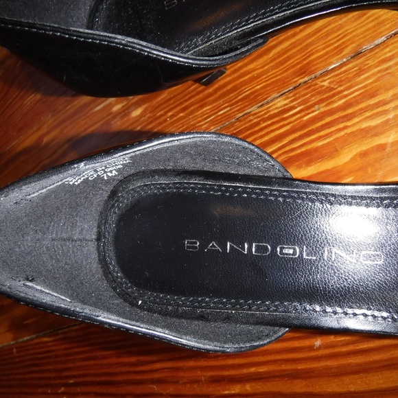 bandolino kitten heels